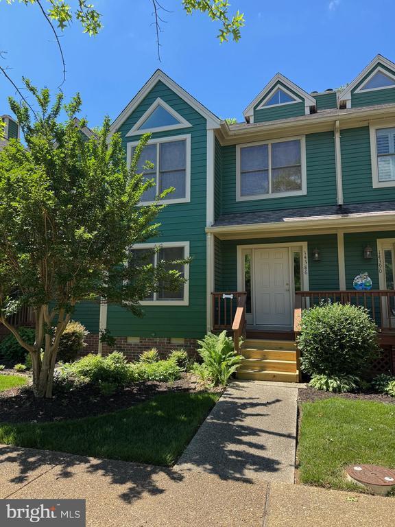 property at 14386 Bay Water Ct