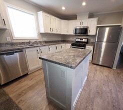 3653 Pinoak St in Village of Clarkston, MI - Building Photo - Building Photo