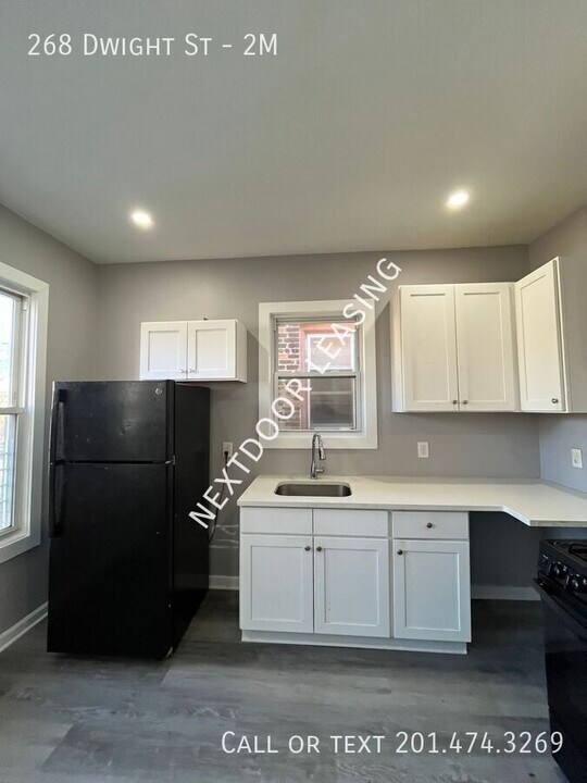 268 Dwight St in Jersey City, NJ - Building Photo