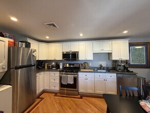 21 Ashland St, Unit 2 in Malden, MA - Building Photo - Building Photo
