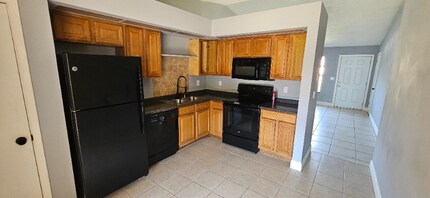 1711 Ridgewood Ln-Unit -Apt A in Sanford, FL - Building Photo - Building Photo