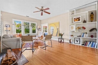 629 24th Ave N in St. Petersburg, FL - Building Photo - Building Photo
