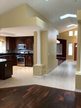 7108 Beaver Falls Way in Elk Grove, CA - Building Photo - Building Photo