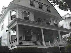 235 Fellsway E in Malden, MA - Building Photo