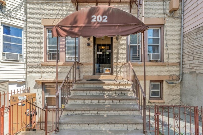 property at 202 48th St