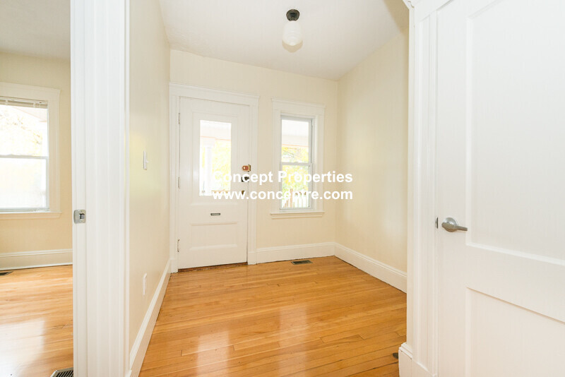 301 Alewife Brook Pkwy in Somerville, MA - Building Photo