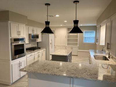407 Oak Vista Dr in Friendswood, TX - Building Photo - Building Photo