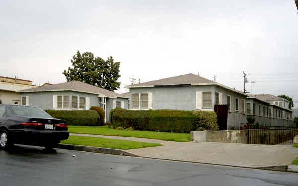 820-822 S. Osage Ave in Inglewood, CA - Foto de edificio - Building Photo