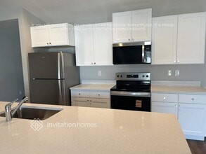 711 NE 2nd Ave in Cape Coral, FL - Foto de edificio - Building Photo