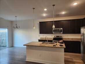 1650 Bratton Ct in Wilmington, NC - Foto de edificio - Building Photo