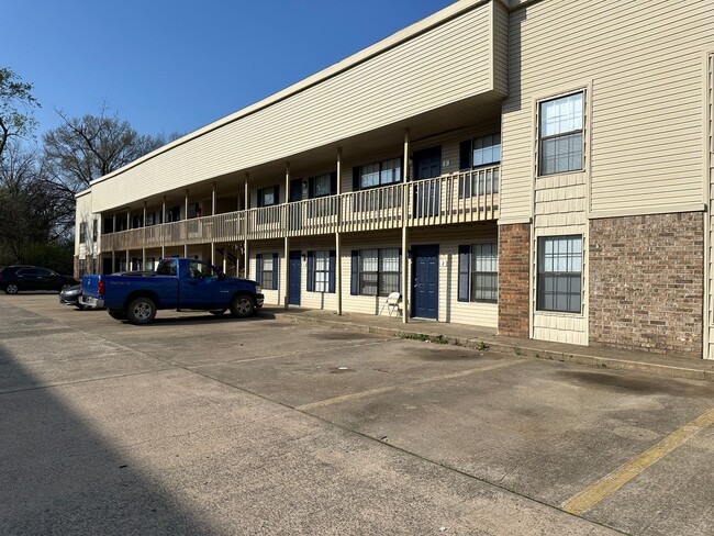 Baldwin Apartments in Van Buren, AR - Foto de edificio - Building Photo