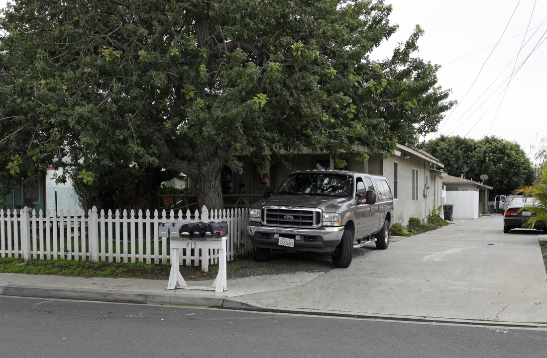 415 Hamilton St in Costa Mesa, CA - Building Photo