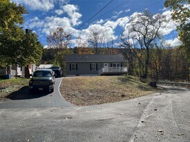 148 Port Ben Rd in Wawarsing, NY - Building Photo