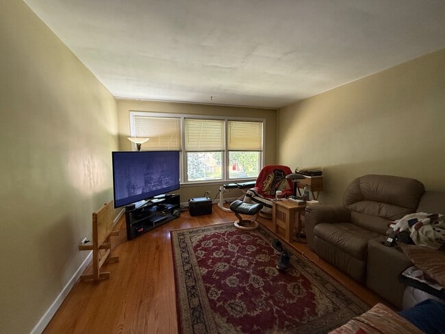 9029 La Crosse Ave in Skokie, IL - Building Photo - Building Photo