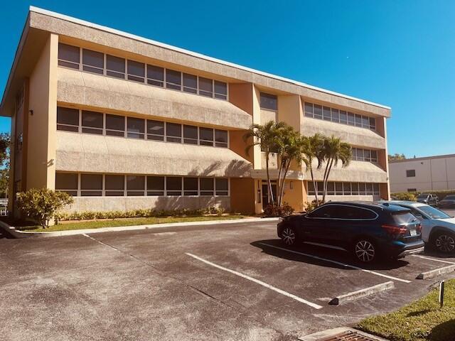 property at 1177 Hypoluxo Rd