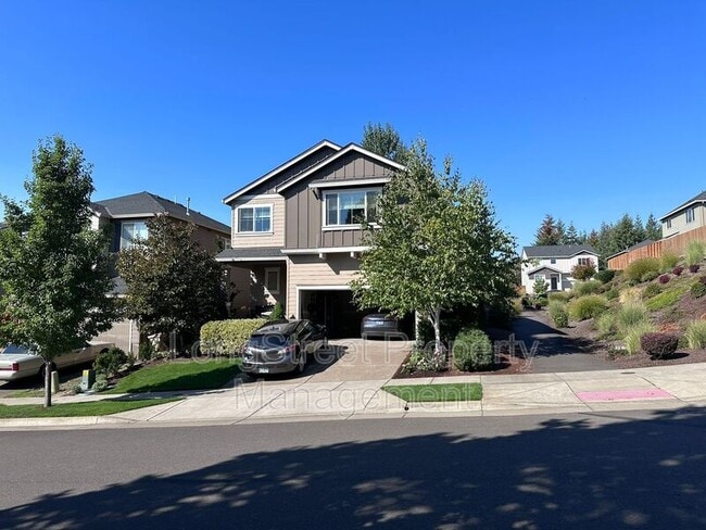 property at 2690 NW Beehollow Ln