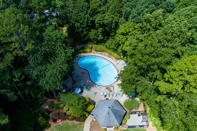 property at 1003 Country Park Dr