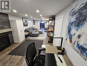 141 Marcella Crescent in Hamilton, ON - Building Photo - Building Photo