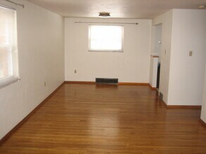 149 S Euclid Ave, Unit 1 in Pittsburgh, PA - Building Photo - Building Photo