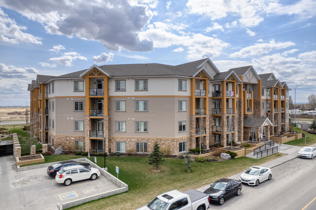 6923 16 Ave SE in Calgary, AB - Building Photo - Building Photo