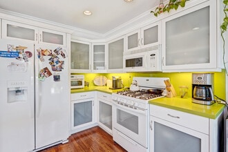 750 Vernon Ave in Los Angeles, CA - Building Photo - Building Photo