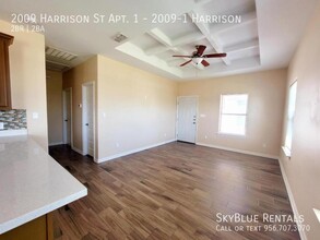 2009 Harrison St in Weslaco, TX - Building Photo - Building Photo