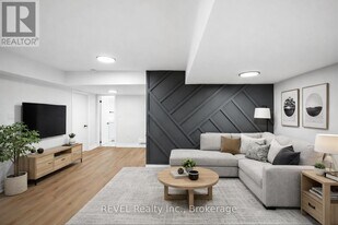 21 Willson Dr in Thorold, ON - Building Photo