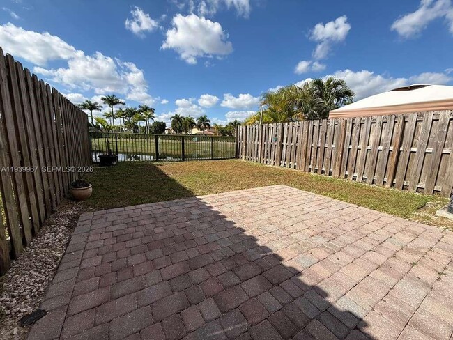 320 SE 37th Ter in Homestead, FL - Building Photo - Building Photo