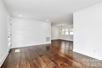 4313 Maureen Dr in Charlotte, NC - Building Photo - Building Photo