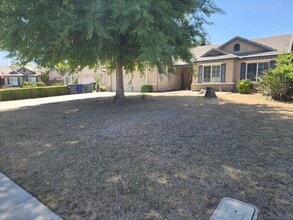 12115 Verdelho Ave in Bakersfield, CA - Building Photo - Building Photo