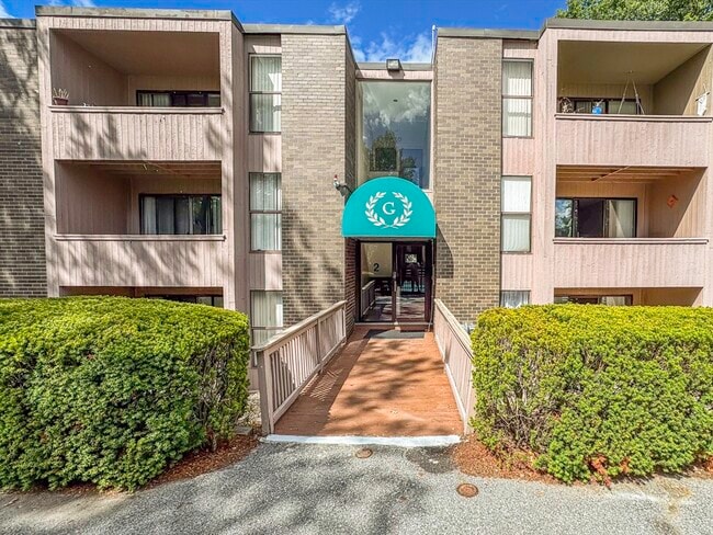 property at 2 Shrewsbury Green Dr