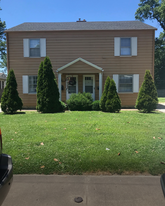 1219 Corregidor Cir in Evansville, IN - Building Photo