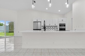 48 Bentwater Cir in Boynton Beach, FL - Building Photo - Building Photo