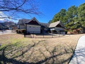 302 Garden Cir in Canton, GA - Building Photo - Building Photo