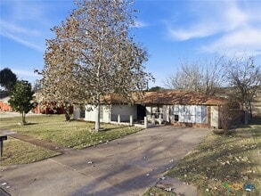 610 Creek St in Copperas Cove, TX - Building Photo - Building Photo