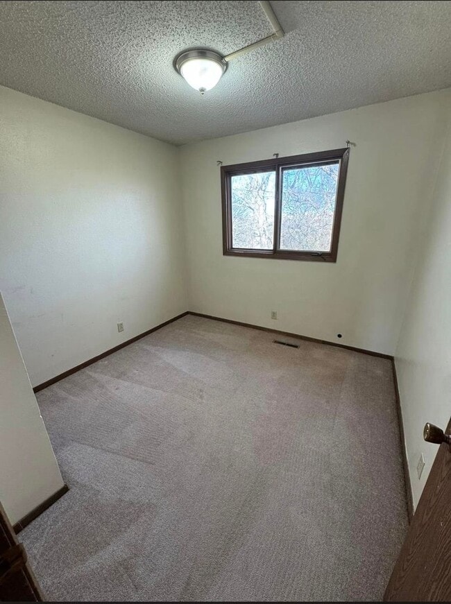 741 Westridge Rd in Fort Dodge, IA - Building Photo - Building Photo