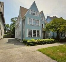 1921 North Ave in Bridgeport, CT - Building Photo