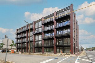 2725 N Thatcher Ave in River Grove, IL - Building Photo