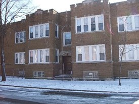 1141 W 82nd St Apartments