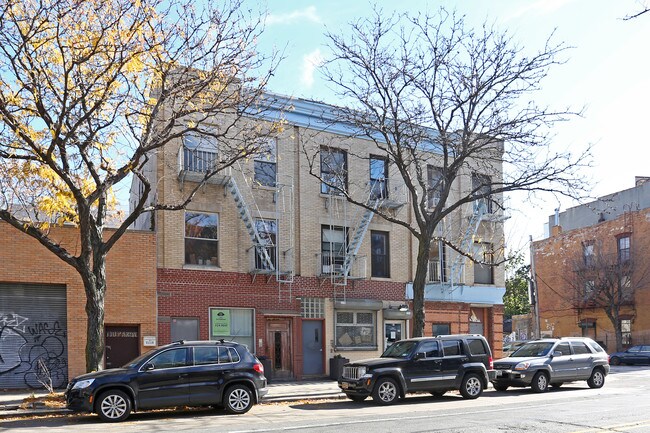 1140-1146 Manhattan Ave in Brooklyn, NY - Building Photo - Building Photo