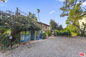 1403 Avon Park Terrace in Los Angeles, CA - Building Photo - Building Photo