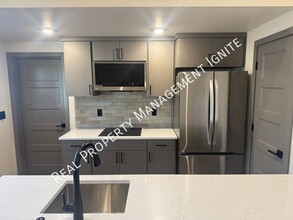 138 NW Hawthorne Ave in Bend, OR - Building Photo - Building Photo