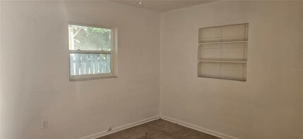 139 N Kentucky Ave in DeLand, FL - Building Photo - Building Photo