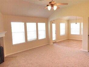 812 Bent Wood Pl in Round Rock, TX - Building Photo - Building Photo