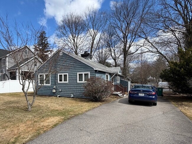 176 Upland Ave in Newton, MA - Building Photo - Building Photo