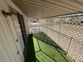 3601 E Wyoming Ave in Las Vegas, NV - Foto de edificio - Building Photo