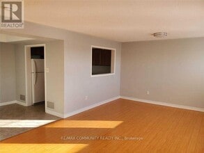 8890 Sheppard Ave E in Toronto, ON - Building Photo - Building Photo