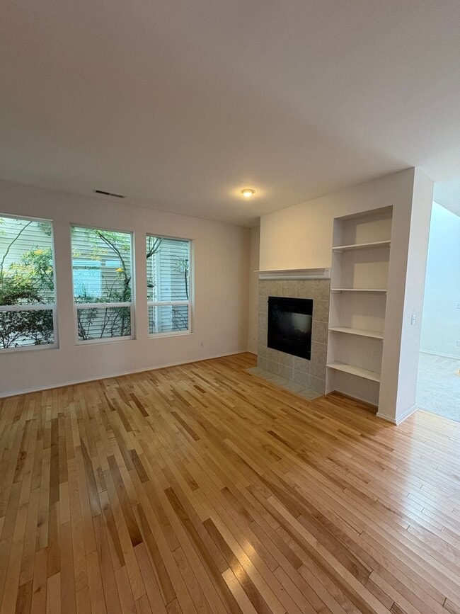 6648 Elizabeth Loop SE in Auburn, WA - Building Photo - Building Photo