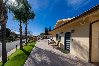 6907 Estepa Dr in Tujunga, CA - Building Photo - Building Photo