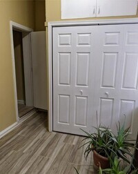 5927 Pine St, Unit 2 photo'